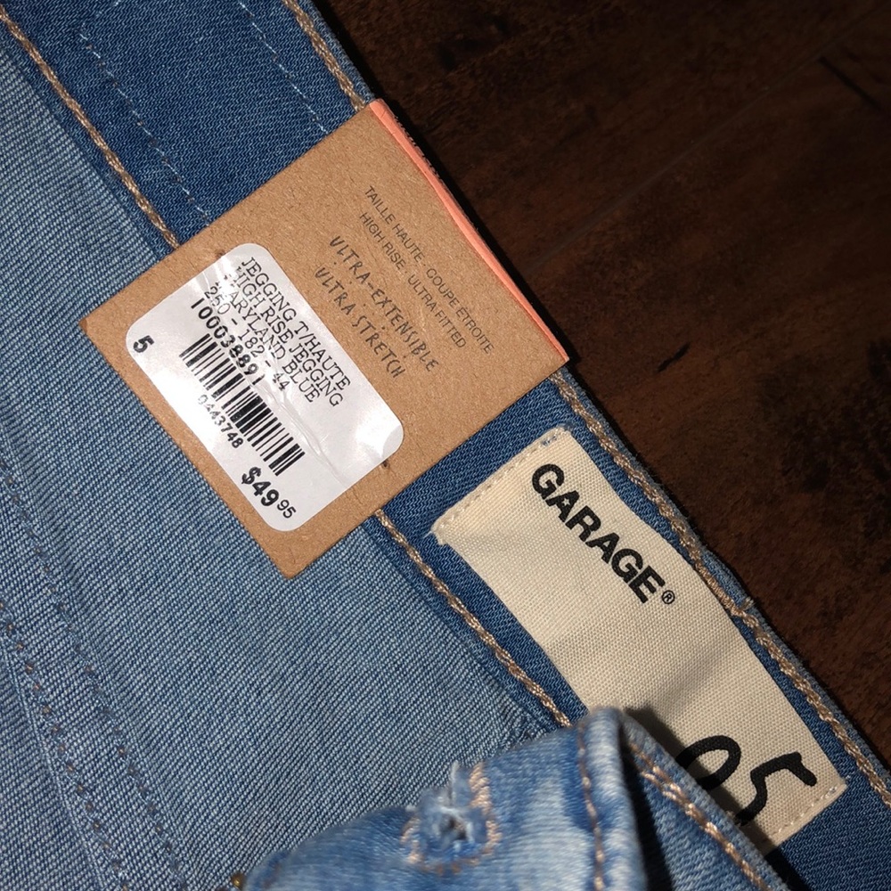 Denim High Rise Jeans - Picture 2 of 4